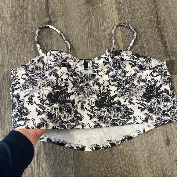 SHEIN Curve Corset Crop Top Women’s Size 2XL Floral Black White Spegetti Straps - Picture 7 of 8